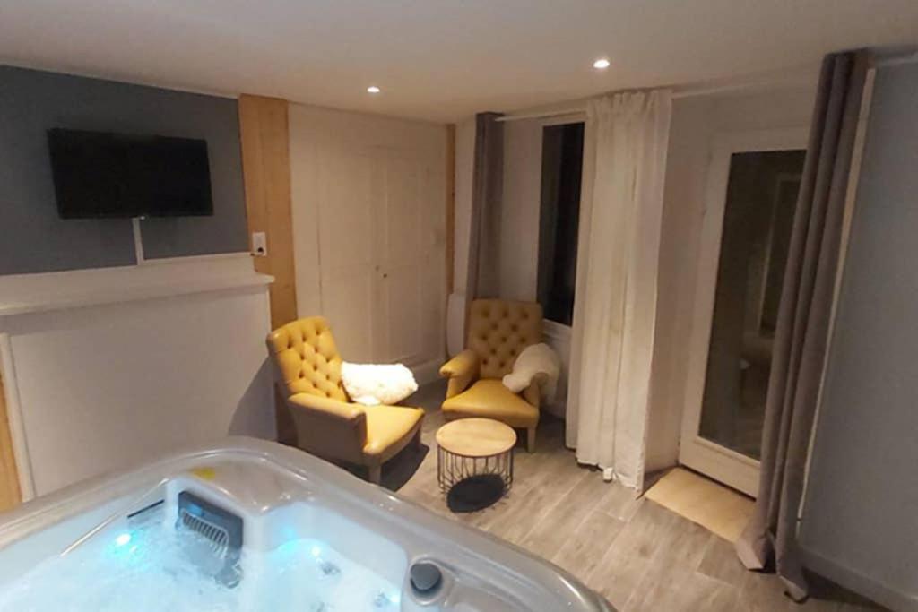 Suite Eden Avec Jacuzzi Prive 쇼몽 외부 사진